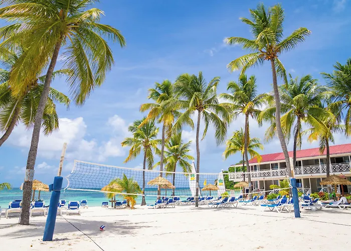 Pineapple Beach Club (Adults Only)