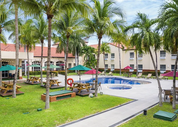 Quality Hotel Real Aeropuerto San Salvador