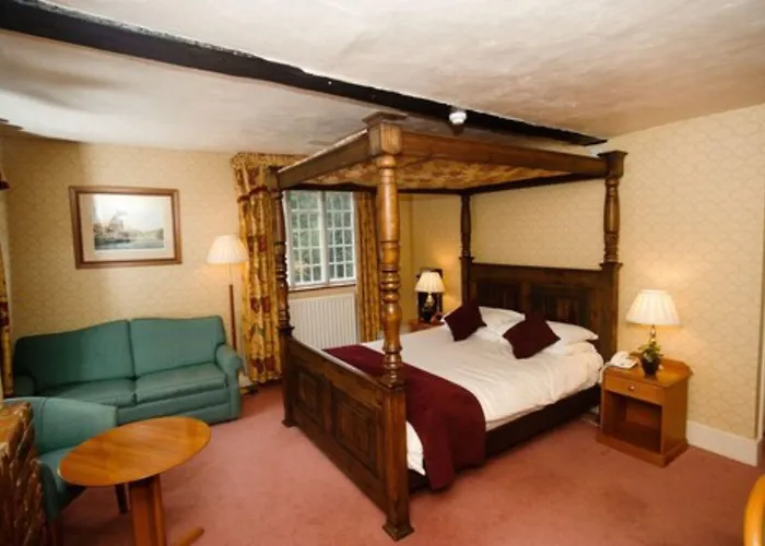 Howfield Manor Hotel