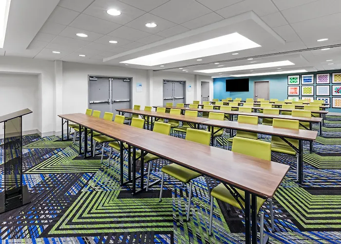 Holiday Inn Express & Suites Sulphur - Lake Charles By Ihg