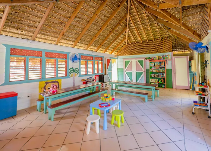 Coral Costa Caribe Beach Resort