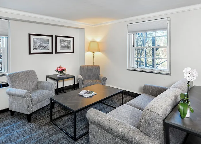 Gideon Putnam Resort & Spa