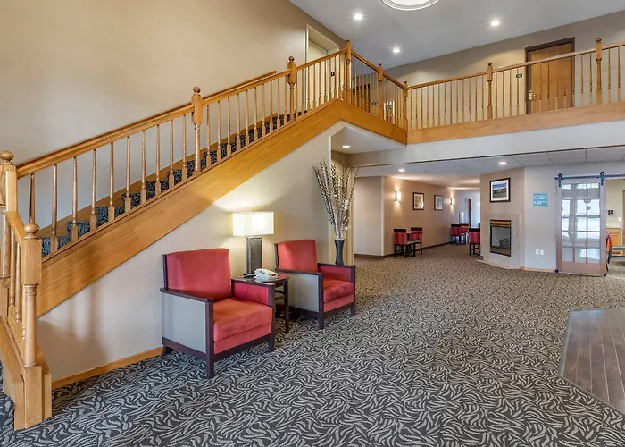 Comfort Inn Dyersville Near The Field Of Dreams