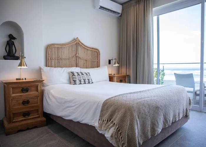 Sea Castle Hotel Camps Bay