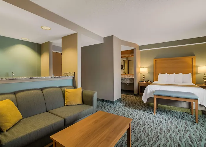 Best Western Plus Executive Court Inn & Conference Center