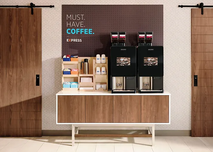 Holiday Inn Express & Suites Rancho Mirage - Palm Spgs Area By Ihg