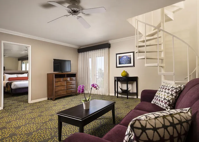 London Bridge Resort