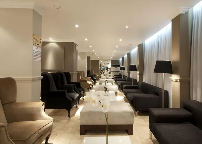 Manhattan Hotel