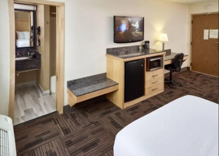 Livinn Hotel St Paul East / Maplewood