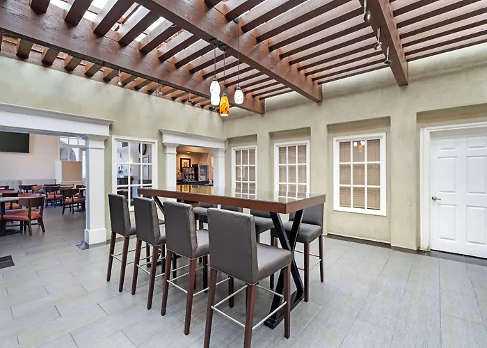 Best Western Plus Newport Mesa Inn
