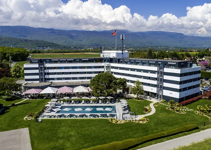 Everness Hotel & Resort