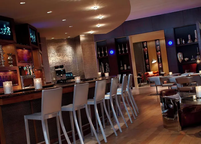 Renaissance St. Louis Airport Hotel