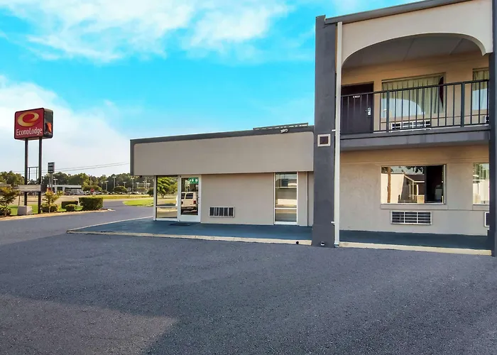 Econo Lodge Goldsboro Hwy 70