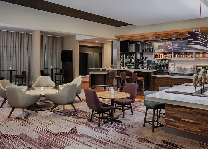 Courtyard By Marriott Greensboro