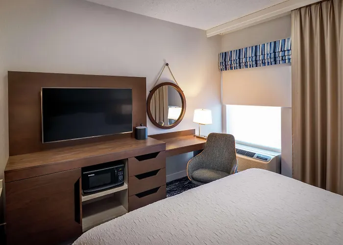 Hampton Inn Long Island/Commack