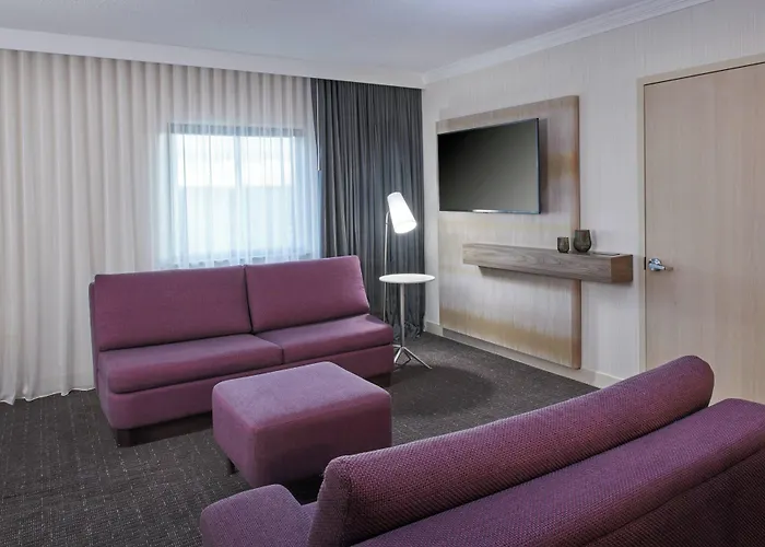 Delta Hotels By Marriott Detroit Novi