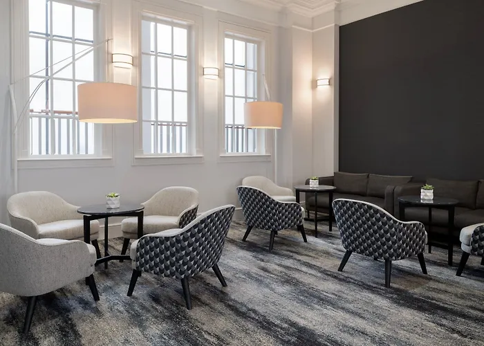 Delta Hotels By Marriott Heathrow Windsor