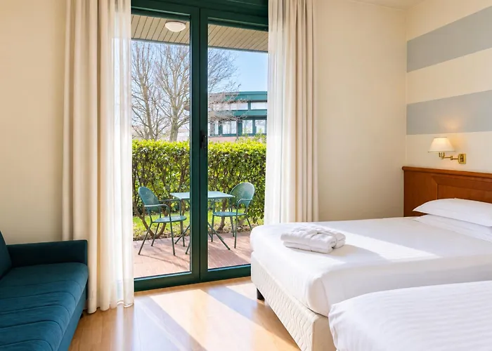 Phi Hotel Emilia