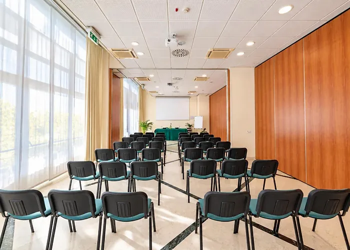 Phi Hotel Emilia