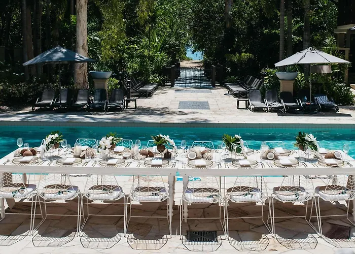 Pullman Palm Cove Sea Temple Resort & Spa