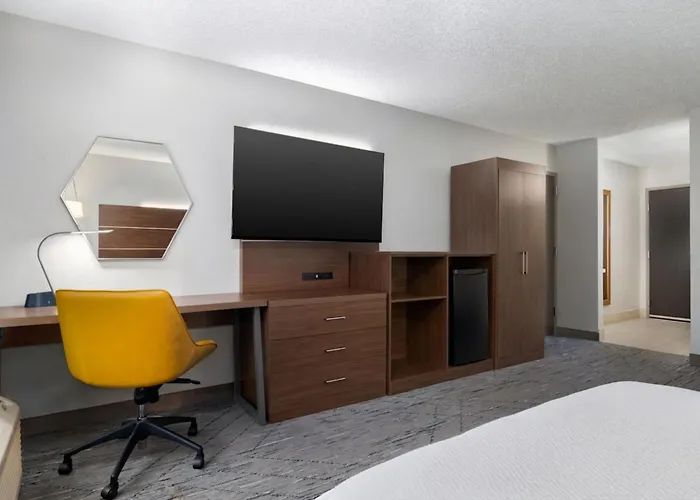 Holiday Inn Express Hotel & Suites Bentonville By Ihg