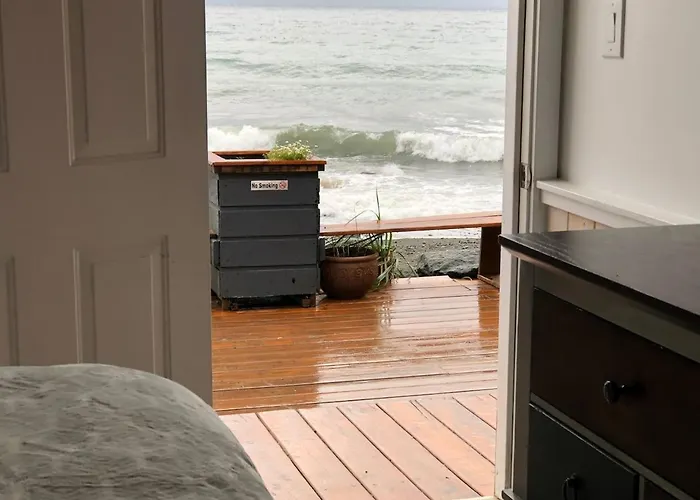 Beachfront Two Bedroom Suite With Sofa Bed