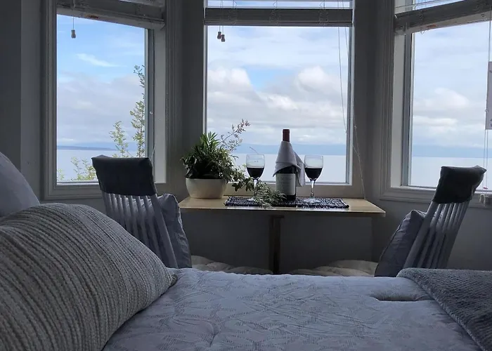 Beachfront Two Bedroom Suite With Sofa Bed