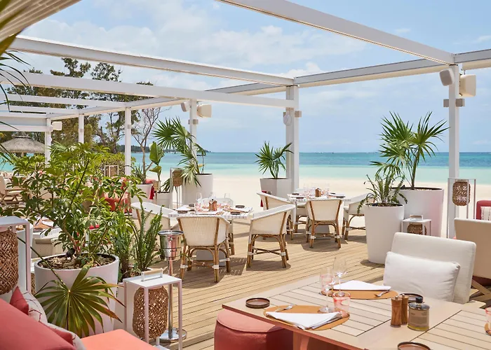 Lux* Belle Mare Resort & Villas