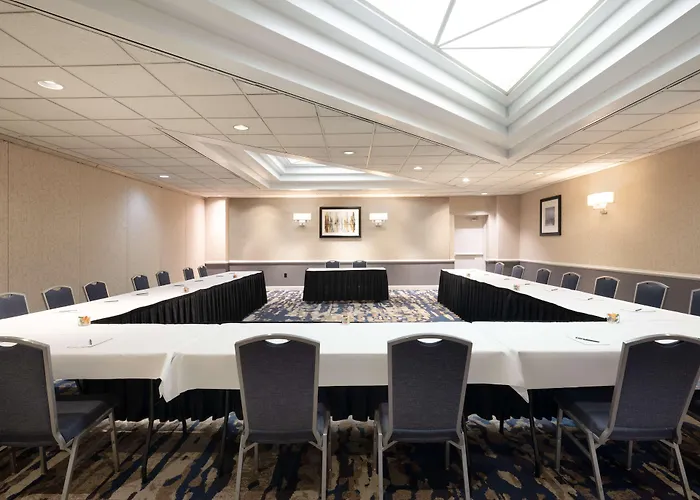 Embassy Suites Baltimore - North/Hunt Valley