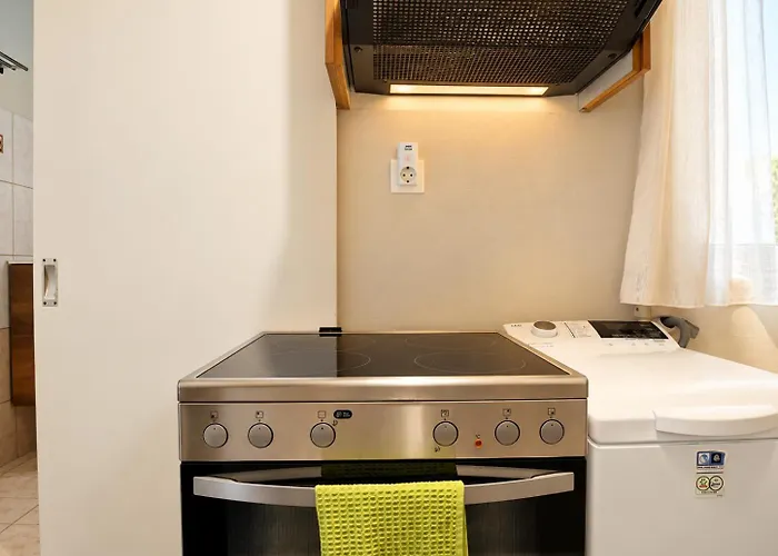 Porto Plaza City Center Apartment Ac/Wifi