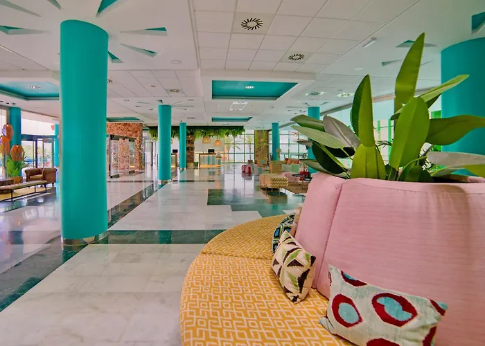 Holiday World Riwo, Affiliated By Melia
