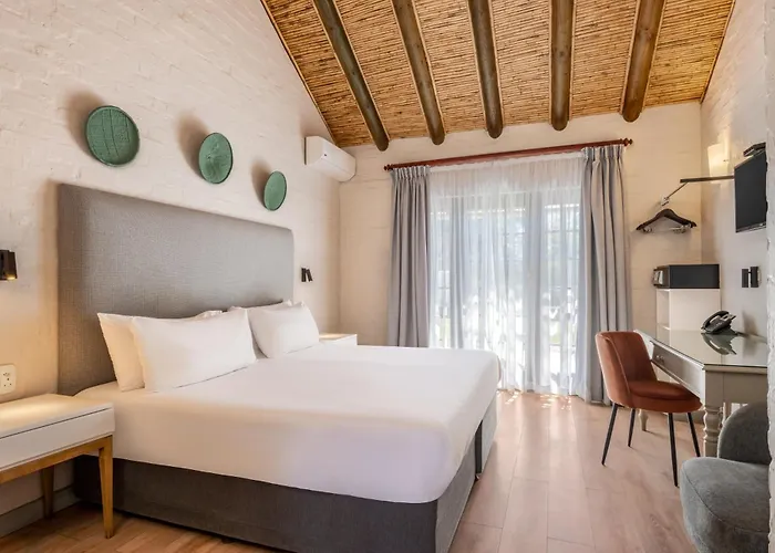 Protea Hotel By Marriott Oudtshoorn Riempie Estate
