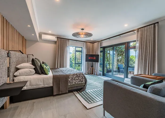 Dolphin Dunes Guesthouse