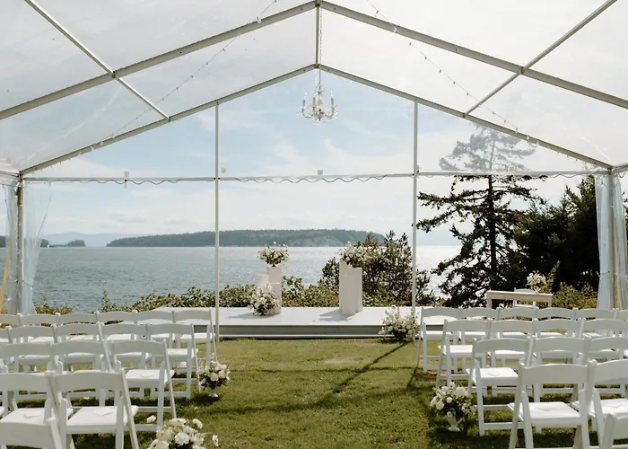 Rockwater Secret Cove Resort