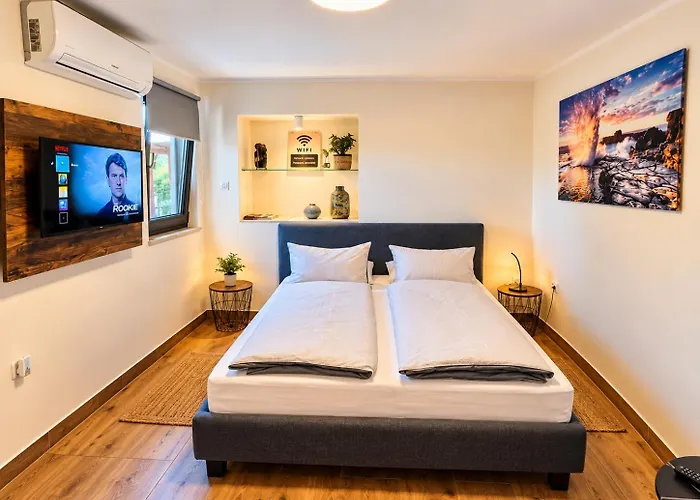 Apartments Ivanisevic