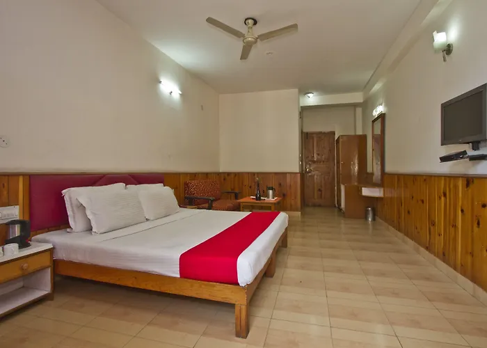 Sarthak Resorts-Reside In Nature With Best View, 9 Kms From Mall Road Manali