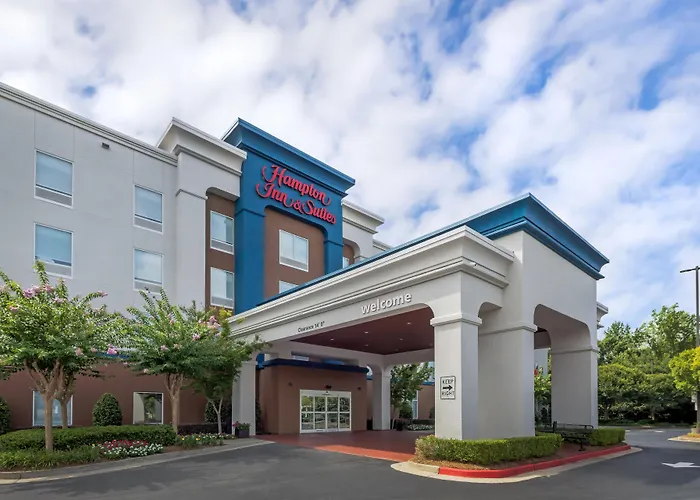 Hampton Inn & Suites Atlanta Airport West Camp Creek Pkwy