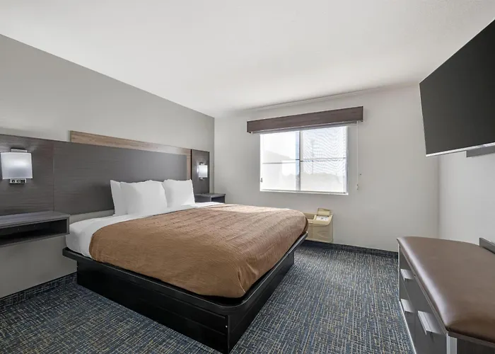 Howard Johnson By Wyndham Lubbock Tx