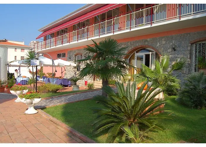 Belvedere Hotel Club