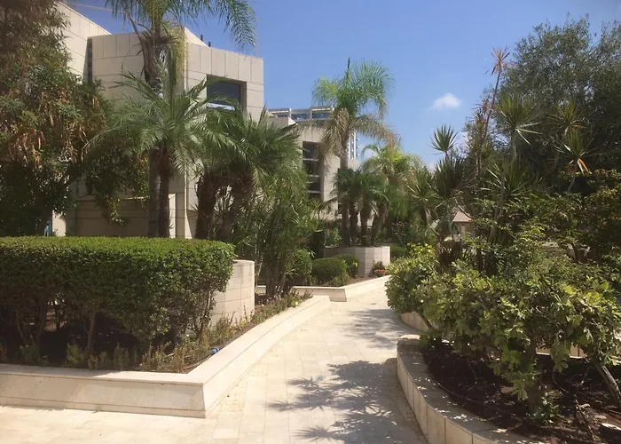 Nomi Suites Marina Herzelia