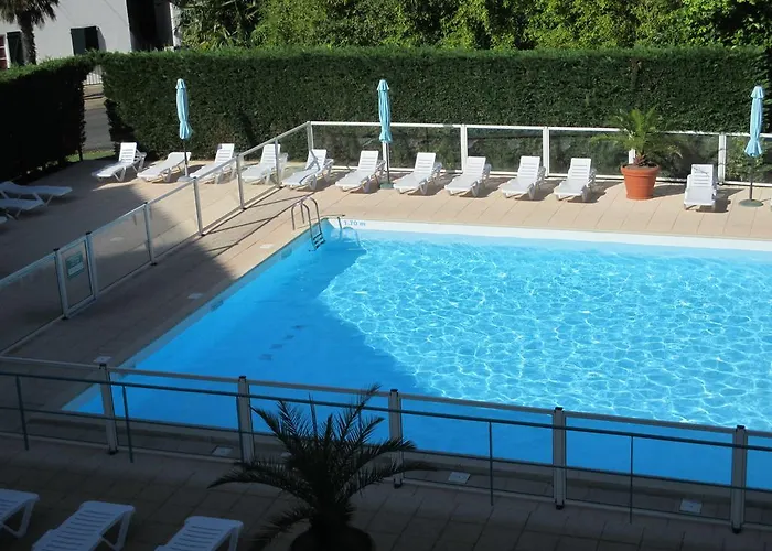 Appartement Golf et Nivelle avec piscine et parking