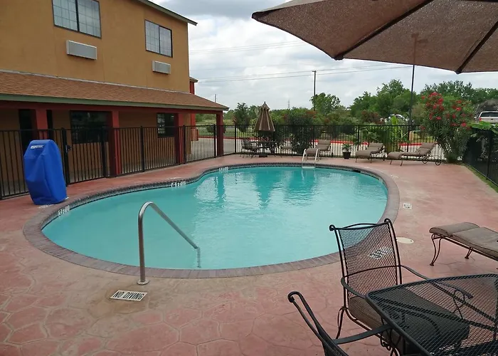 Cowboy Inn Cotulla