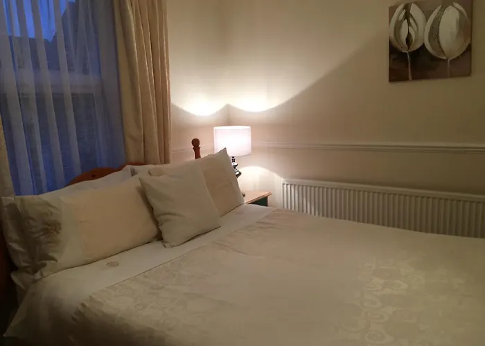 Caris Guest House
