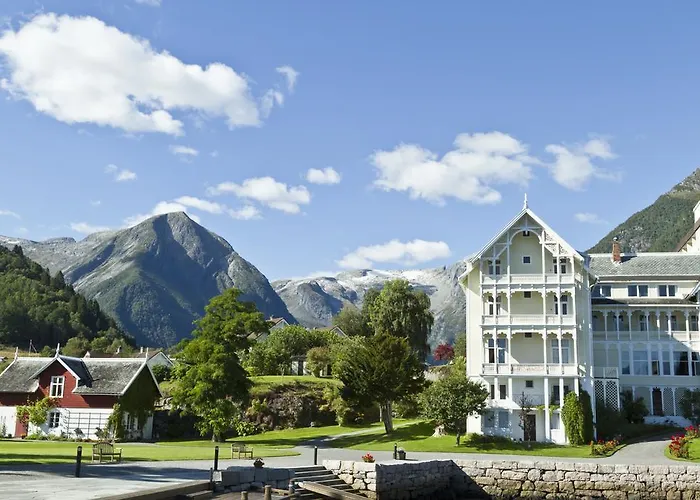 Kviknes Hotel
