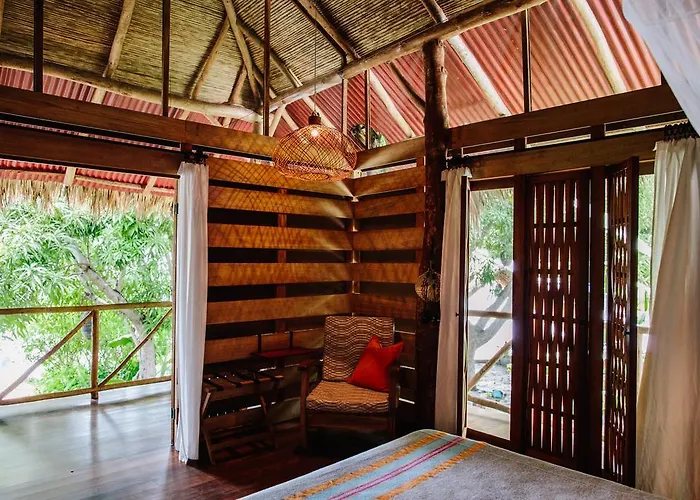 Isleta El Espino Ecolodge