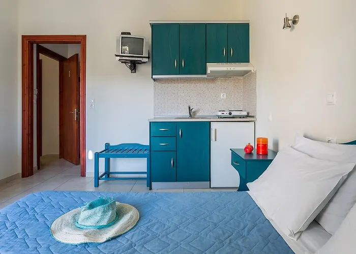 Antonios Skopelos Studios Apartments
