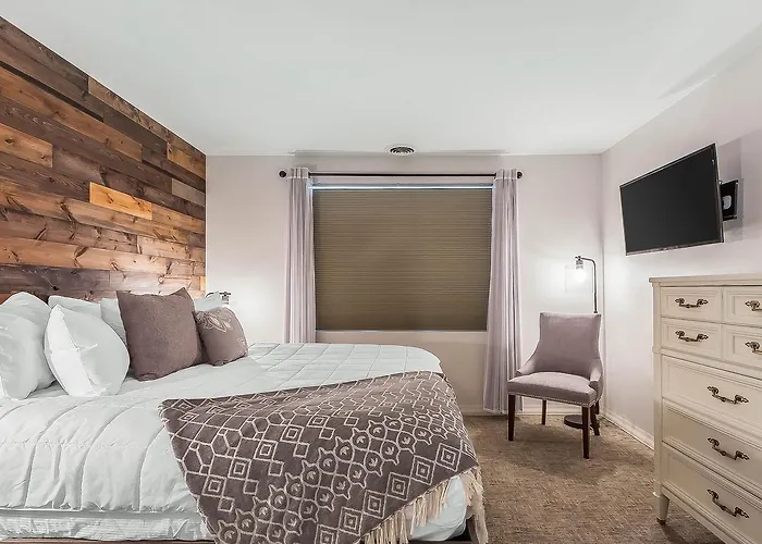 The Inn At Dunvilla, An Ascend Hotel Collection Member Pelican Rapids