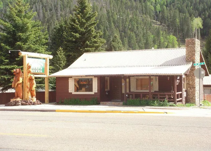 Three Bears Lodge