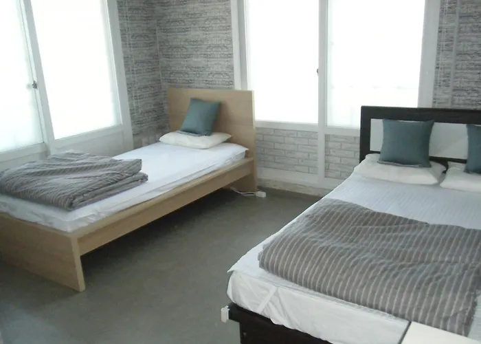 Blue Door Hostel Guesthouse