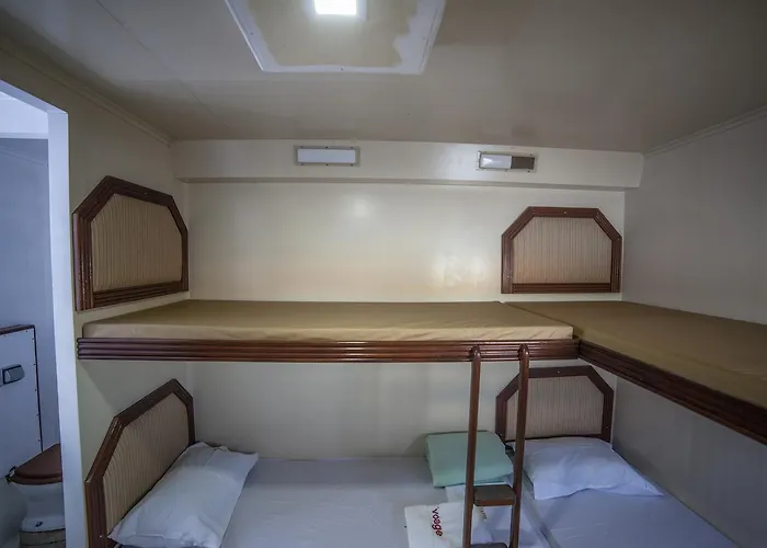Tapri - Hotel Flutuante